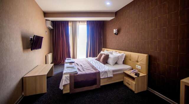 Отель Hotel Voyager Тбилиси-5