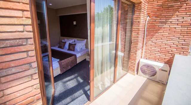 Отель Hotel Voyager Тбилиси-32